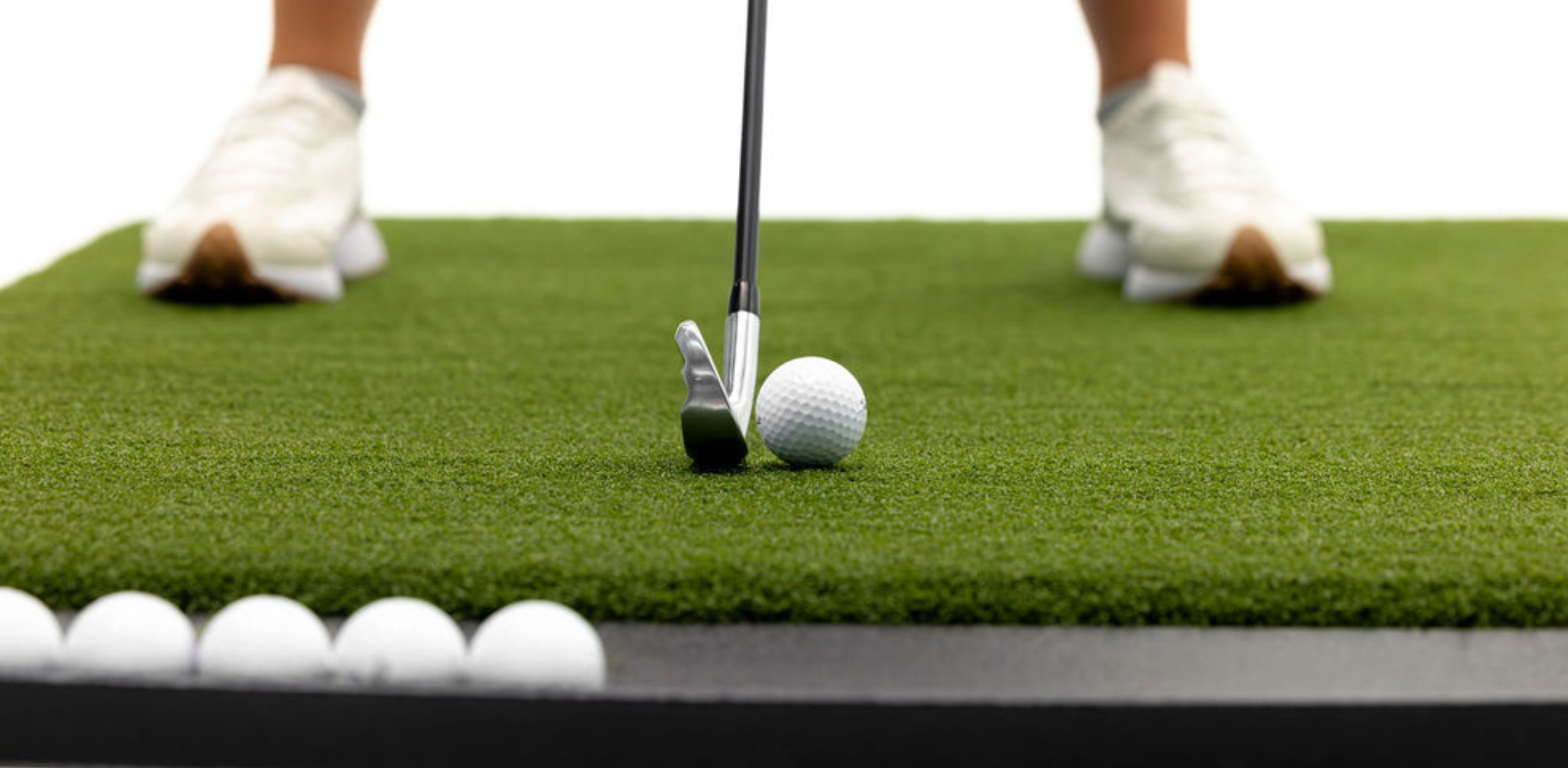 How to Hit Off a Golf Mat: Tips for a Successful Practice Session