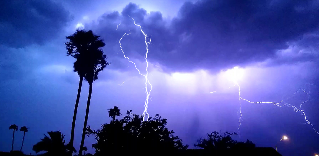 What to Do if There's Lightning on the Golf Course