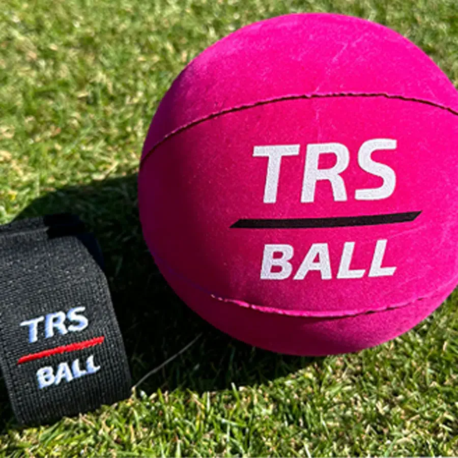 TRS Ball. Full Swing & Short Game Golf Training Aid Full Swing Aids